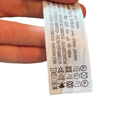 NWT! Zara black knitted skirt. Size large - Picture 5 of 9